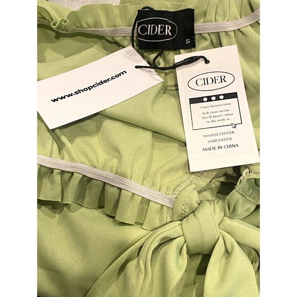 NEW Ruffled Off Shoulder Tie Key Hole Bodysuit Puff Sleeves Snap Crotch S Green - Picture 7 of 14